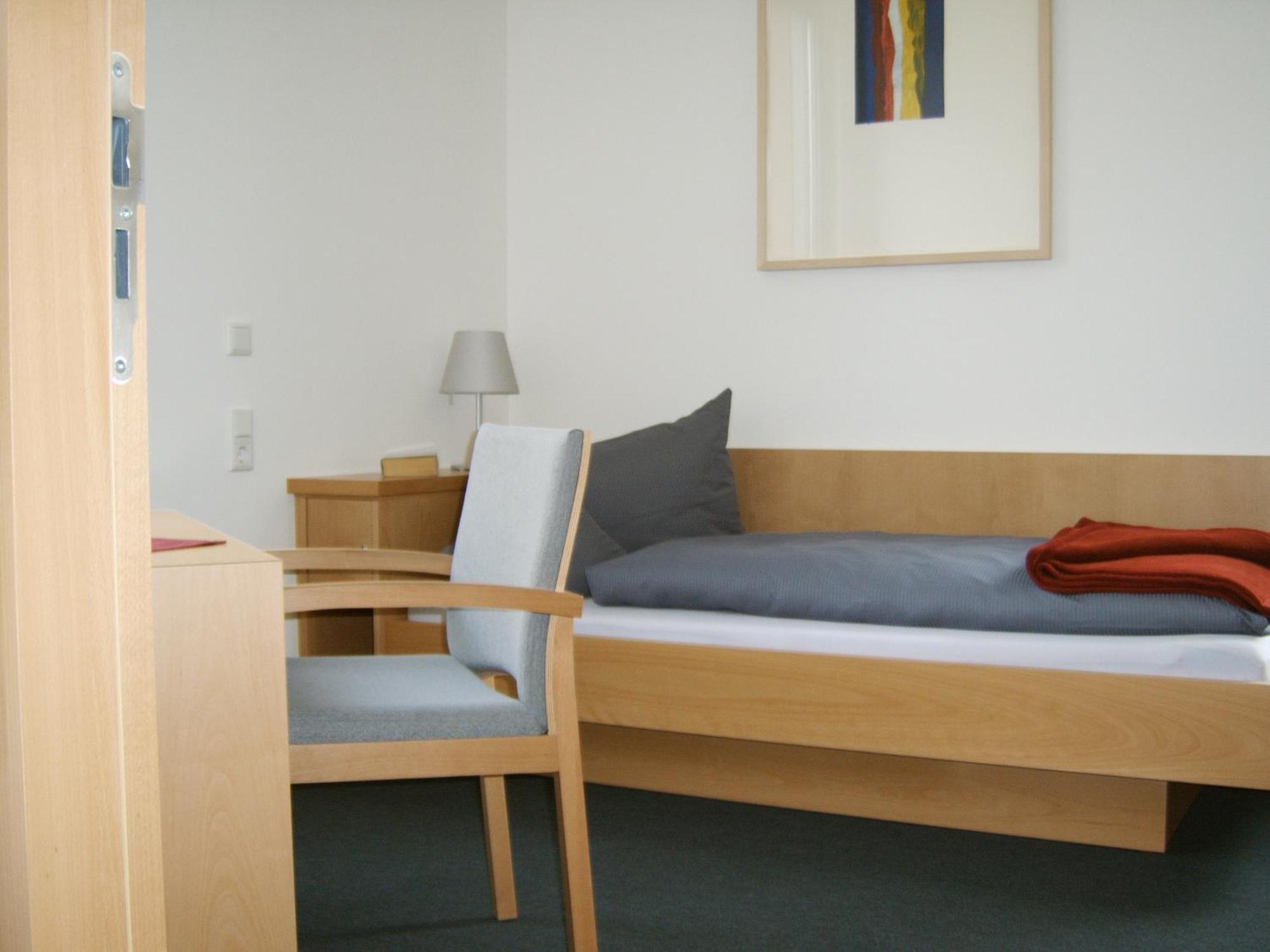 Hotel Tagungshaus Himmelspforten - Self Check-in Wurzburg